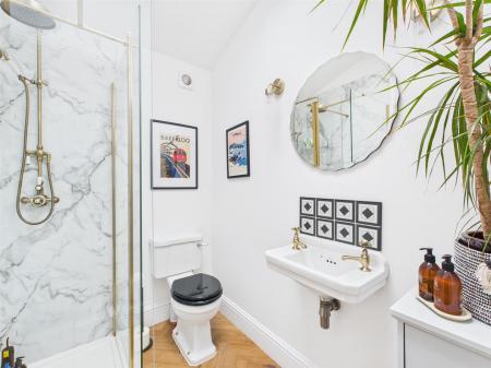 Shower Room/Cloakroom