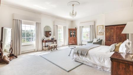 Main Double Bedroom Suite