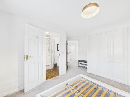 Master Bedroom With En-Suite