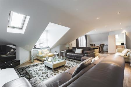 Open Lounge/Dining Room