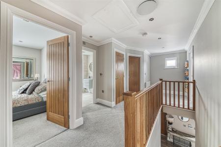 Semi-Galleried Landing