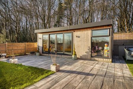 Cabinmaster Studio/Home Office