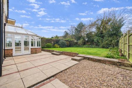 Belfield Road Rear Garden.png