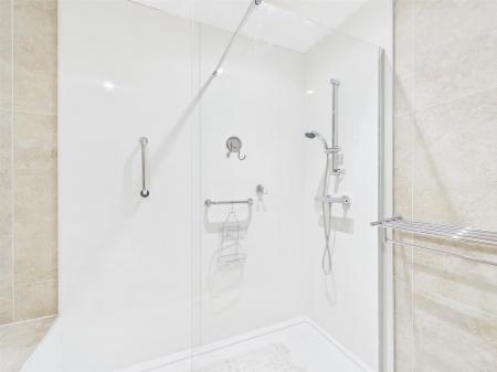 Bathroom/Shower Room