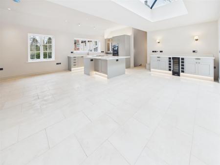 Oustanding Kitchen Dinining Living Area