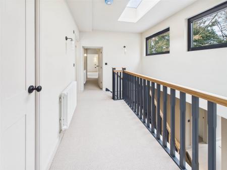 Light And Spacious Landing