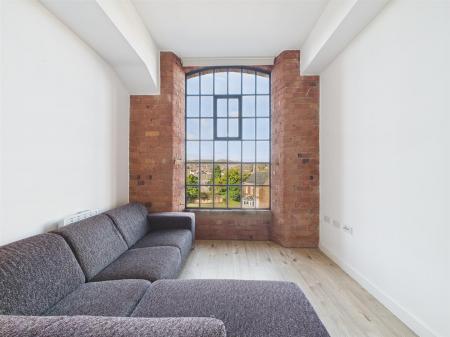 CAM01932G0-PR1041-STILL007 (1).jpg