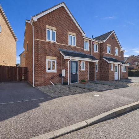 Longfield Front With Parking.png