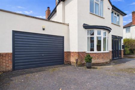 Generous Sized Garage