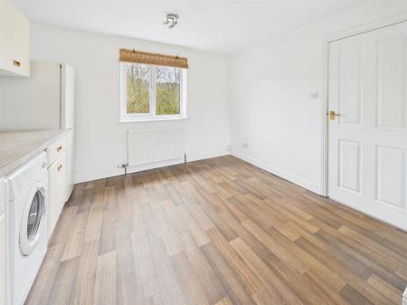 d6d2b185b1154eab8483109395659c2c_100_CAM01932G0-PR