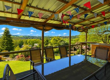 Feature Covered Pergola