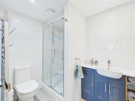 Shower Room/Bathroom