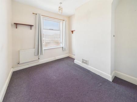CAM01932G0-PR1061-STILL007.jpg