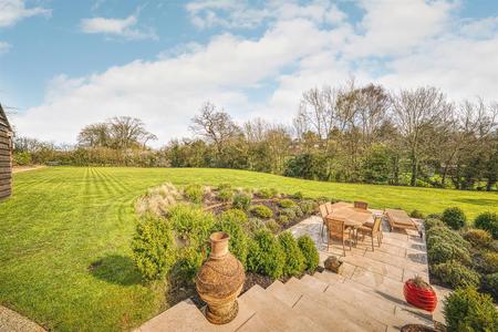 Private Garden - approx. 1 acre