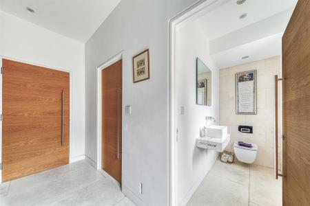 Side Entrance Hall/Boot Room