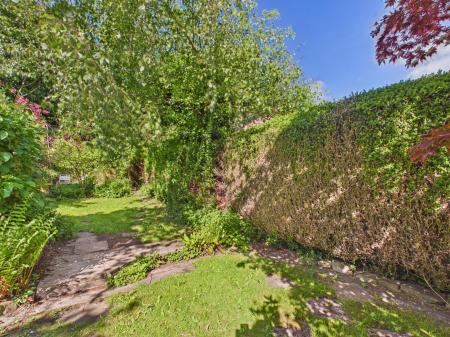 Private Generous Garden to Rear