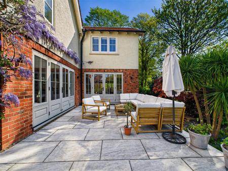 Substantial Seating Area