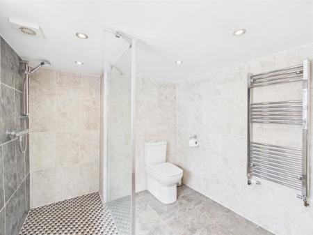 Family Shower Room