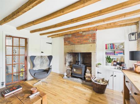 Charming Lounge