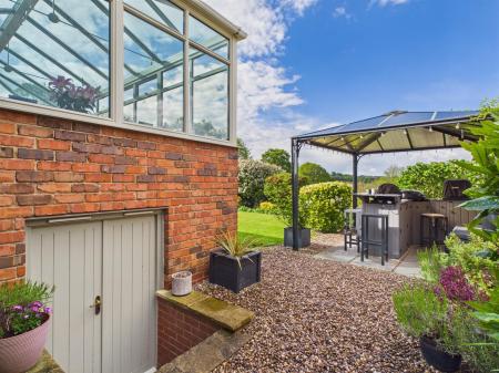 Garden Store/Workshop
