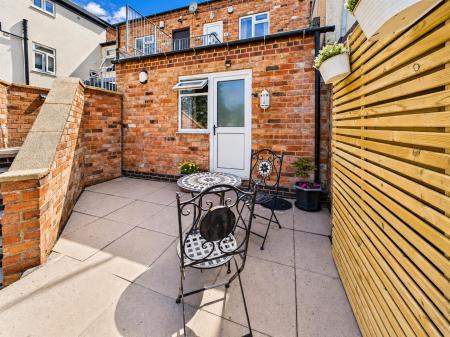 Nice Seating/ Outdoor At The Rear