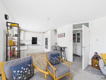 Kitchen/Dining Area
