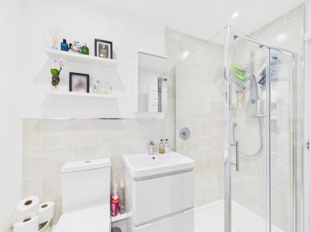 Bathroom/Shower Room
