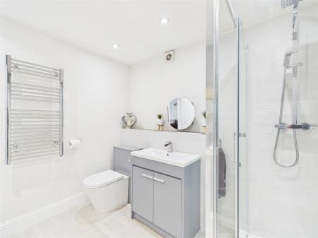 Family Shower Room