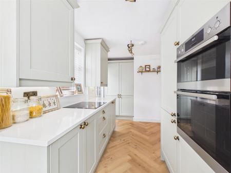 Fitted Kitchen