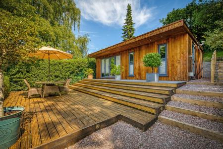 Leisure Cabin