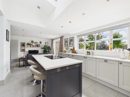 Living Kitchen/Dining Room/Snug