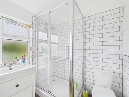 Family Shower Room