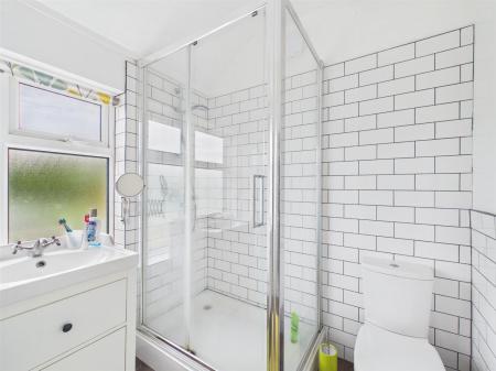 Family Shower Room
