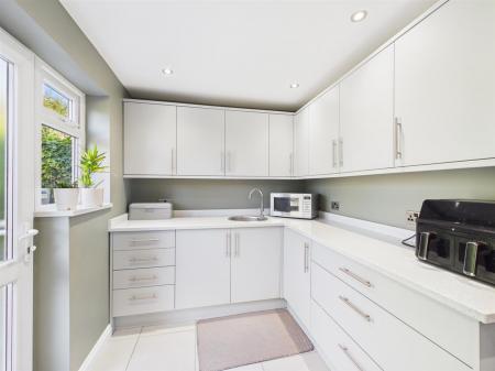 Further Kitchen Area