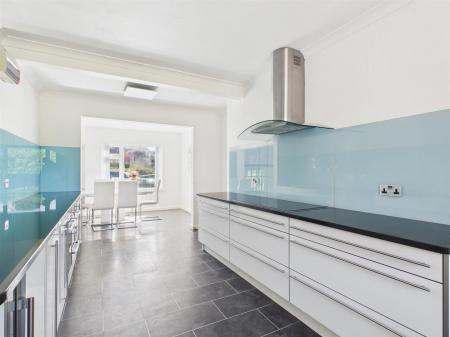 Living Kitchen/Dining