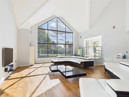 Feature Living Room