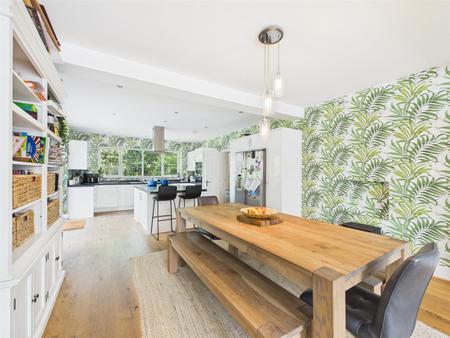 Living Kitchen/Dining/Family Room