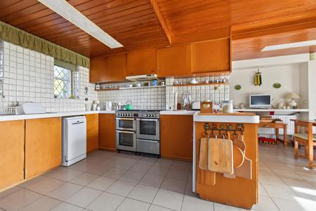 Living Kitchen/Dining Room