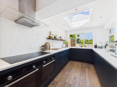 High Specification Fitted Breakfast Kitchen