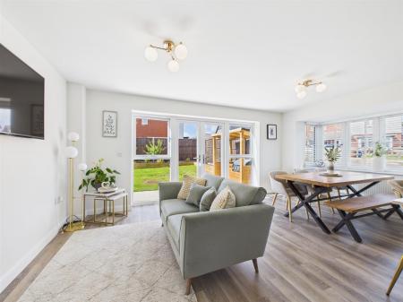 Stunning Open Plan Living Ktchen