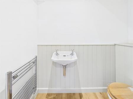 Fitted Guest Cloakroom