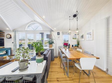 Open Plan Living/Kitchen/Diner