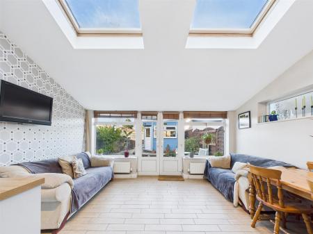 Fabulous, Extended Open Plan Living Kitchen