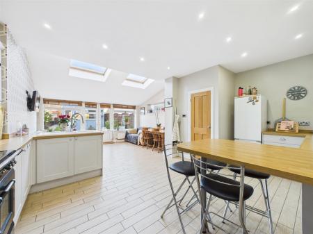 Fabulous, Extended Open Plan Living Kitchen