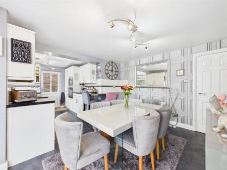 Open Plan Dining Kitchen