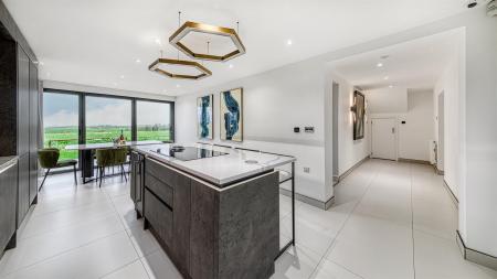 High Specification Fitted Kitchen