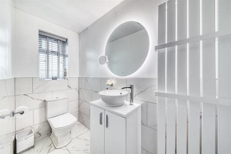 Superbly Appointed Shower Room