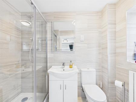 Reappointed En-Suite Shower Room