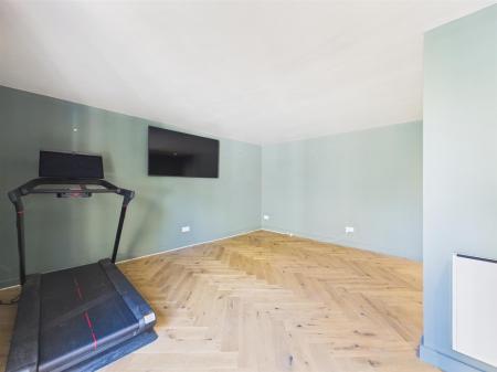 Garage/Home Office/Gym