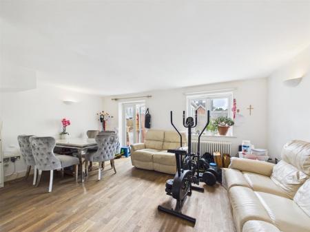 Living / Dining Room